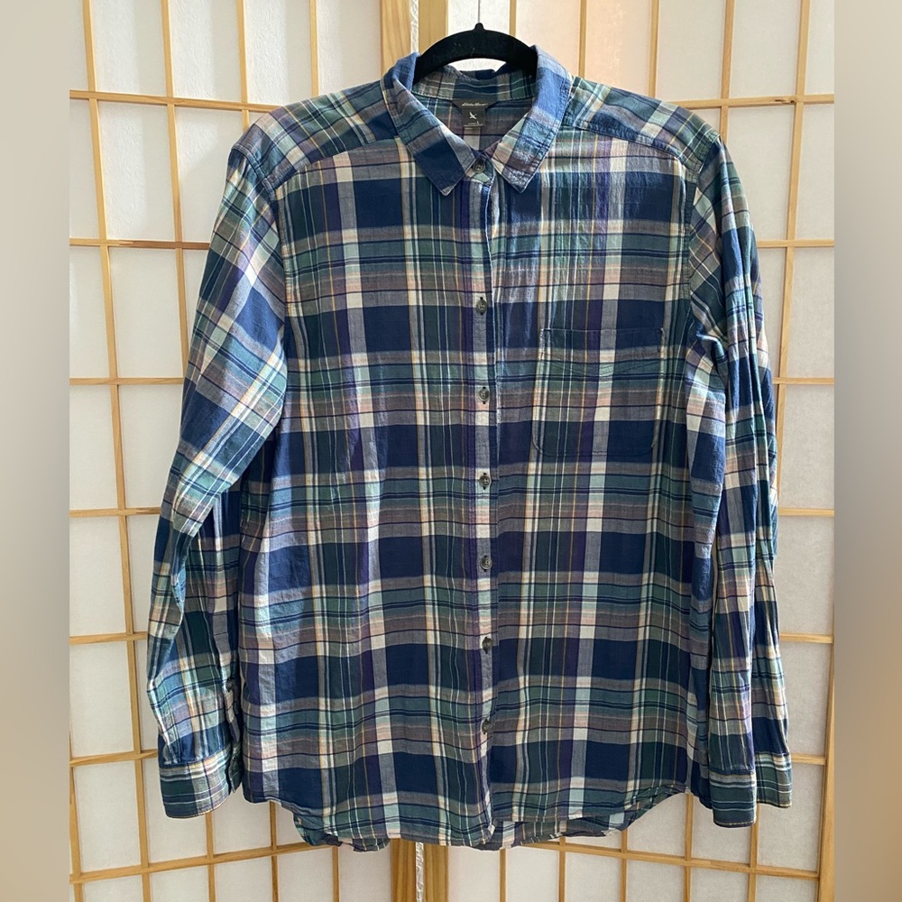 Women’s Eddie Bauer Lightweight Blue and Green Plaid Button-Down Shirt